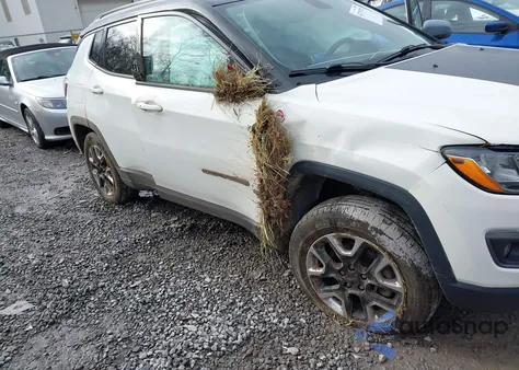 2018 Jeep Compass Trailhawk 4X4 from USA, damaged, VIN 3C4NJDDB5JT228537